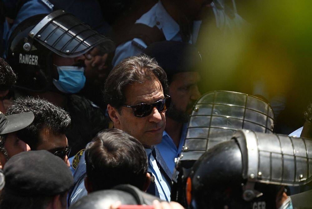 Pakistan Ex Pm Imran Khan Returns Home After Arrest Riots Sinar Daily 