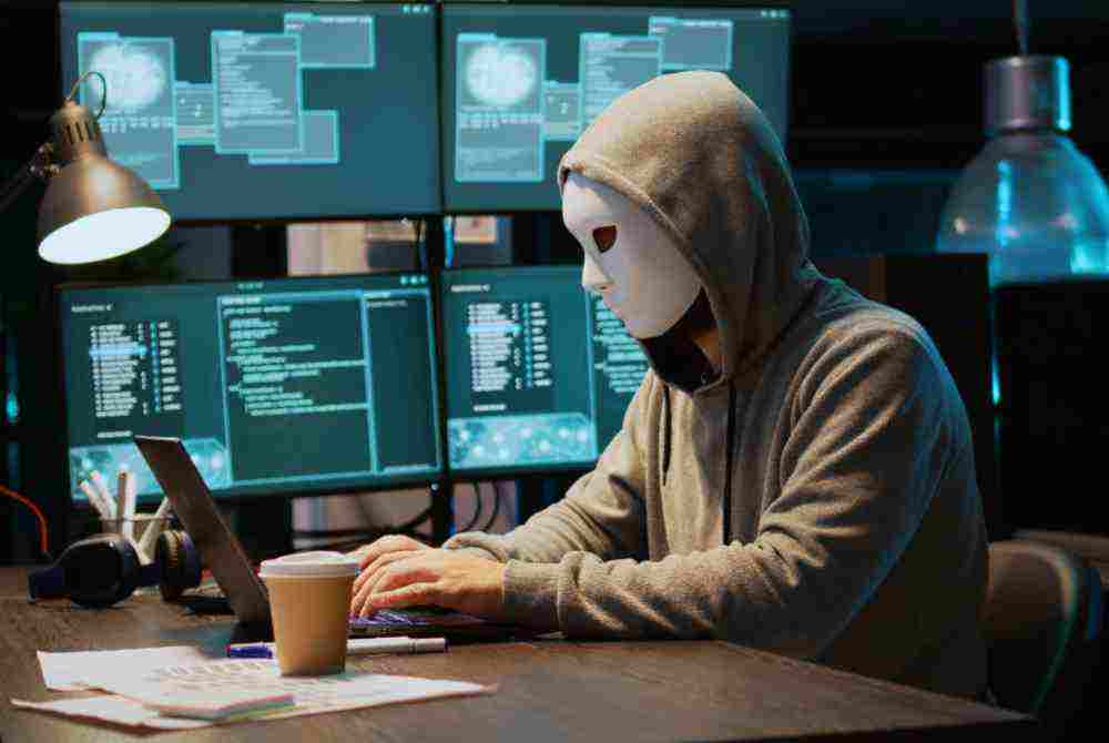 Elderly man loses more than RM15,000 after falling for investment scam on Facebook