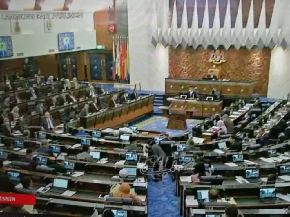 Isnin lalu, Tuk Seri Ketua Pembangkang desak Speaker Dewan Rakyat supaya benarkan isu itu dibahaskan.