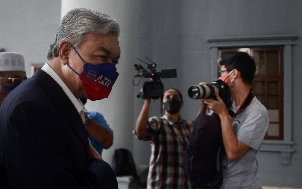 Ahmad Zahid hadiri prosiding hujahan di akhir kes pendakwaan bagi perbicaraan kesnya di Mahkamah Tinggi pada Selasa. - Foto Bernama