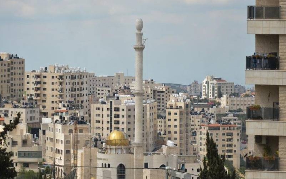 Bandar Ramallah di Tebing Barat bergelap selama empat jam setiap hari sejak 3 November lalu.