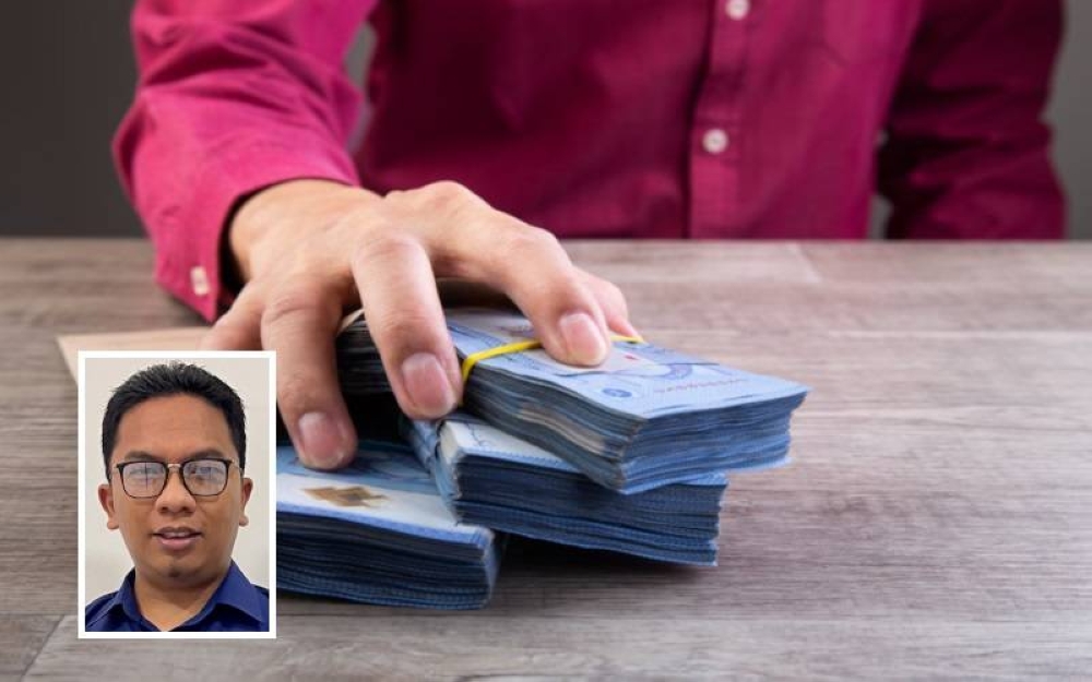 Bukan lagi satu rahsia umum, perbuatan memberi sumbangan berupa keperluan harian, pakaian dan wang ringgit adalah sebahagian taktik calon memenangi hati pengundi. - Gambar kecil: Khairul Nizam.