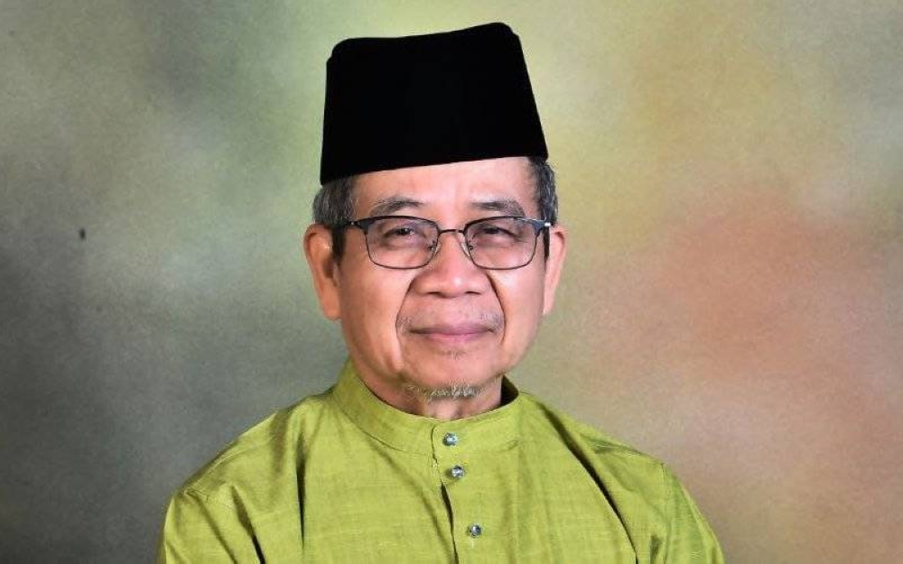 Dr Awang Sariyan