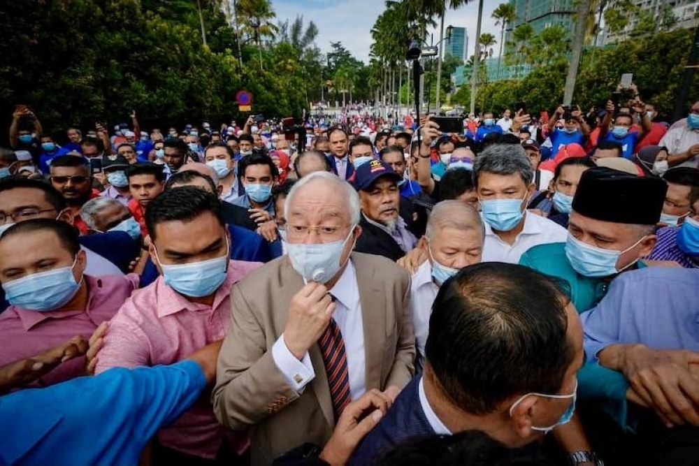 Pengekalan keputusan sabitan bersalah dan hukuman penjara serta denda terhadap Najib tidak mustahil menjadi pemangkin dalam mencetuskan penampilan semula beliau selaku Perdana Menteri Malaysia kesepuluh.