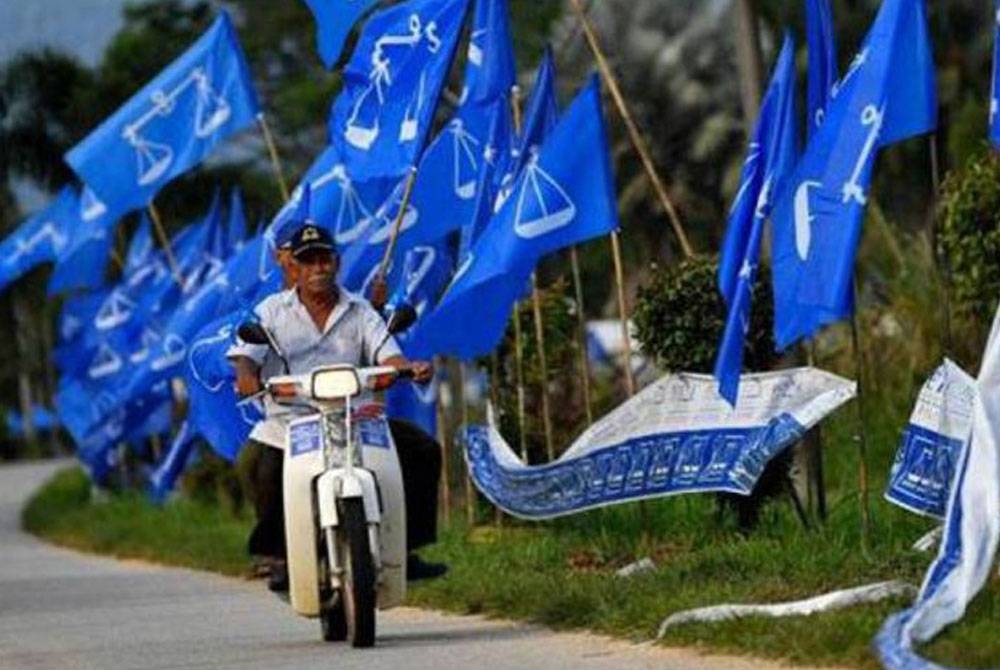 UMNO dijangka mengadakan perbincangan mengenai PRN Johor yang didakwa diadakan pertengahan Februari depan. - Gambar hiasan