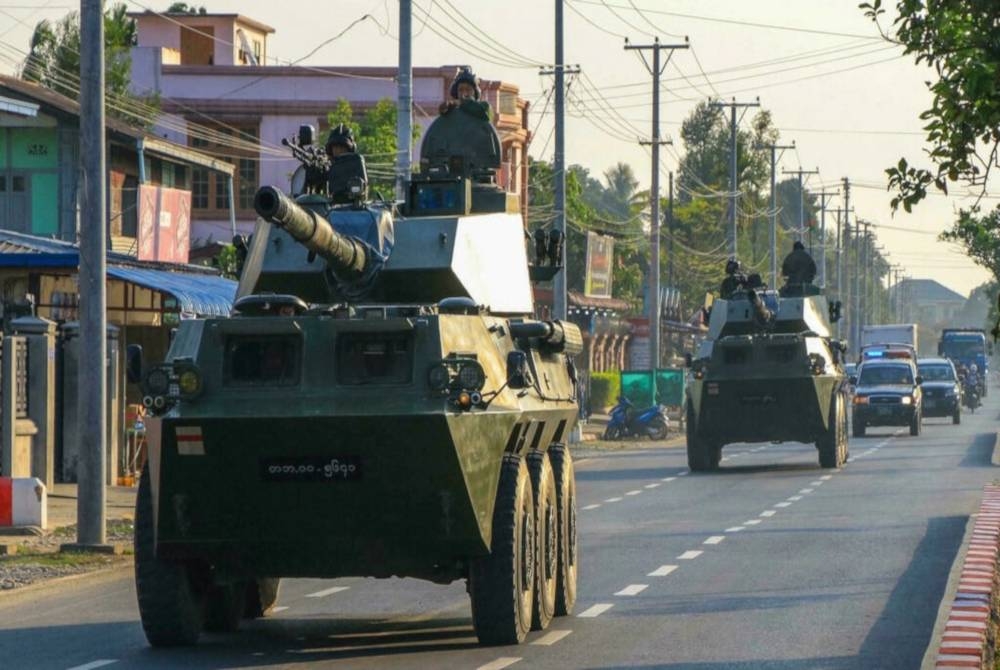 Tentera Myanmar diragui akan mengembalikan demokrasi di negara itu seperti yang dijanjikan. - Foto AFP