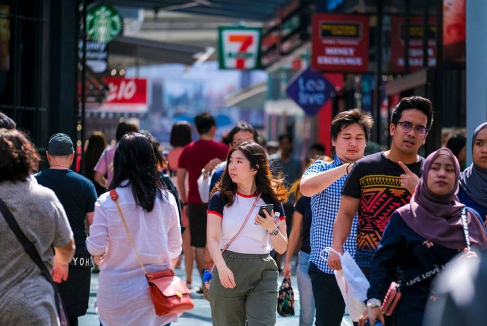 Laporan banci negara yang terbaru menunjukkan bahawa lebih ramai lelaki daripada wanita di Malaysia. (Gambar hiasan) - Foto 123rf