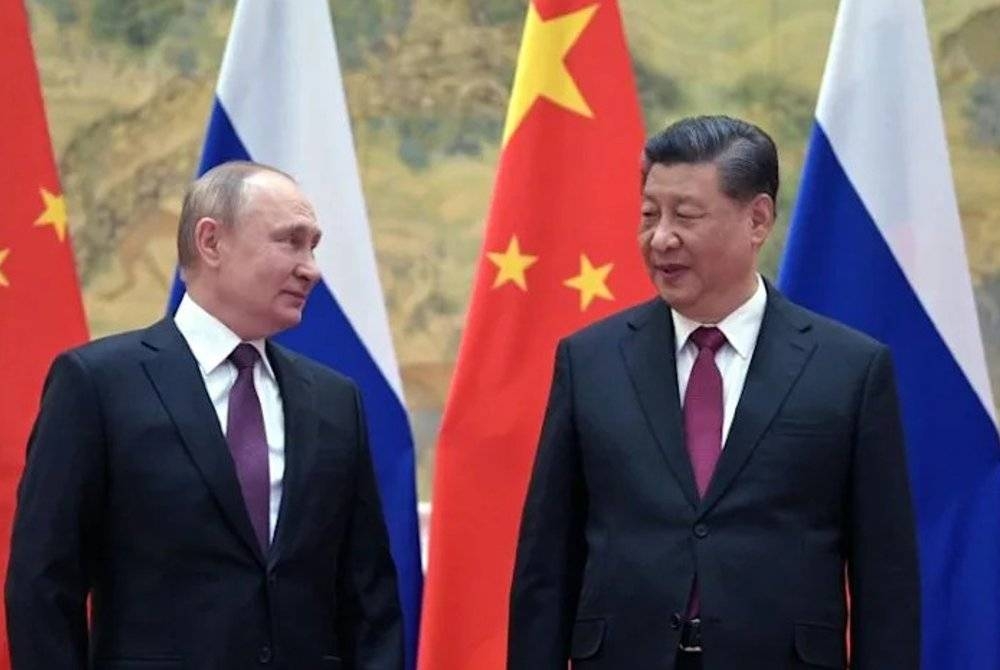 Perang Ukraine menguji persahabatan antara Presiden Rusia, Vladmir Putin dengan rakan sejawatannya dari China, Xi Jinping- Foto AFP