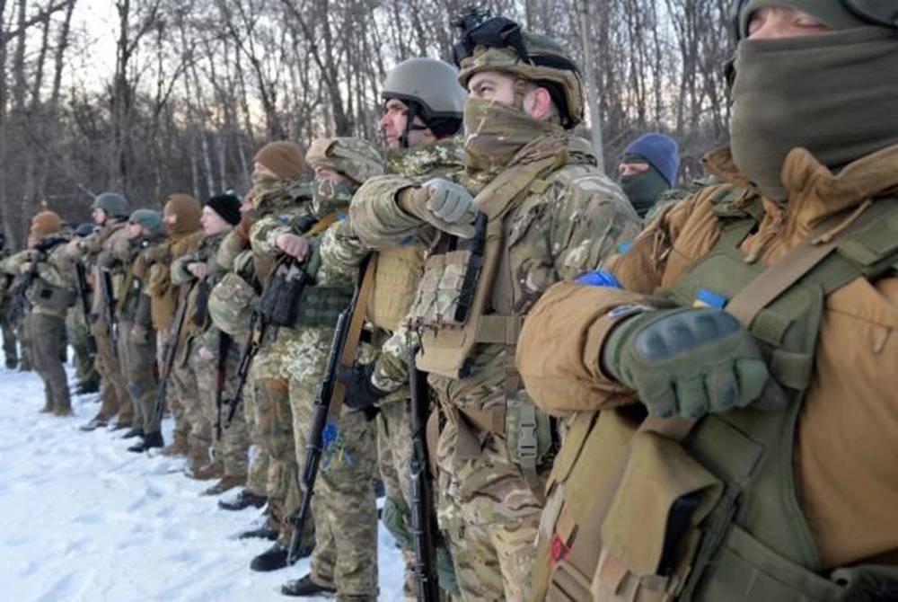 Rejimen Azov dikenali sebagai Batalion Nazi di Rusia. - AFP