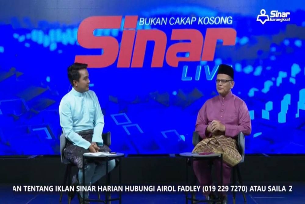 Profesor Madya Dr Muhammad Fathi Yusof (kanan) ketika Program Sinar Live disiarkan di semua platform digital Sinar Harian pada Khamis.