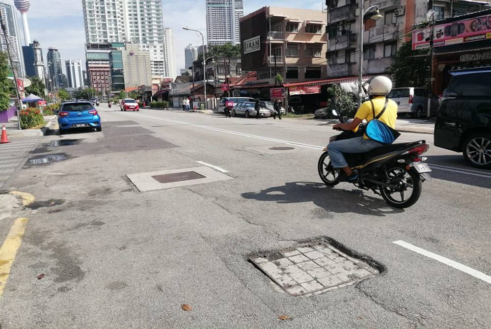 Beginilah keadaan jalan raya di Jalan Raja Uda, Kuala Lumpur.