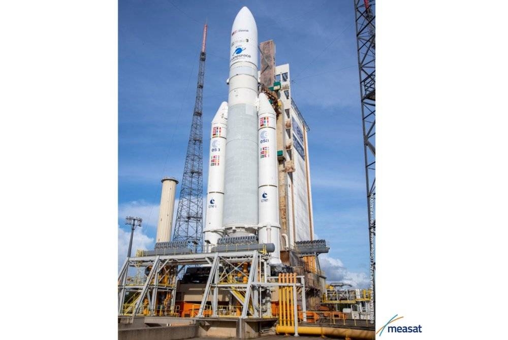 Roket pelancar Ariane 5 yang akan membawa Measat-3d telah dipindahkan ke pad pelancaran di Pusat Angkasa Lepas Eropah Kourou, French Guiana, Perancis.