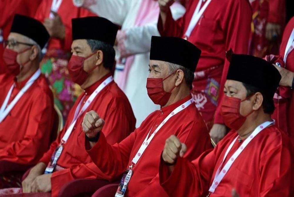 Mungkin UMNO harus fikirkan Pelan B dengan senario PRU15 dalam tahun 2023. - Foto fail bernama