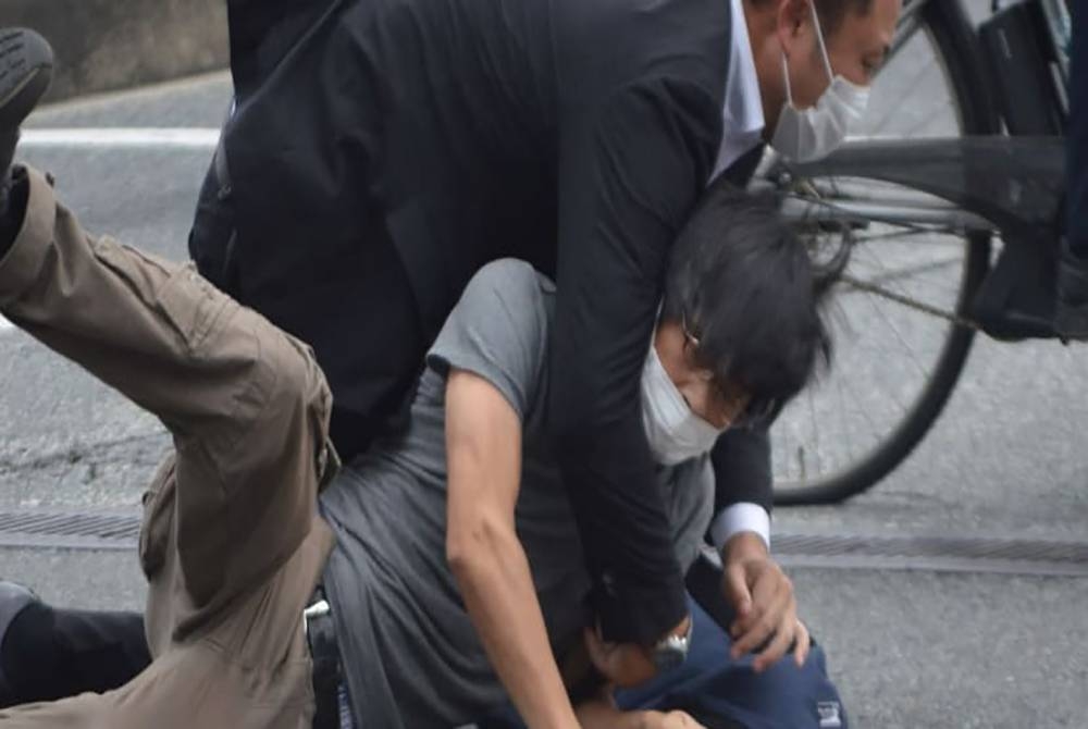 Tetsuya Yamagami, 41, dilaporkan tidak berpuas hati dengan Abe dan memang berniat membunuh bekas perdana menteri itu.- Foto AFP