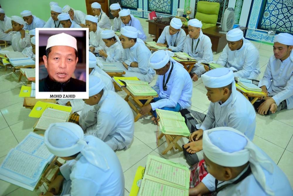 PINTA bekerjasama dengan universiti tempatan bagi melahirkan lebih ramai pelajar lepasan tahfiz yang mampu bekerja dalam bidang profesional. - Foto ASRIL ASWANDI SHUKOR (Gambar kecil: Mohd Zahid)