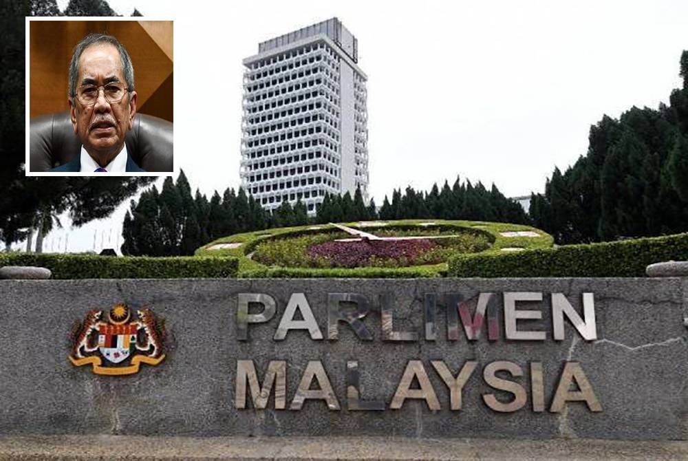 Gambar kecil: Wan Junaidi menjawab soalan ketika sidang Dewan Rakyat di Kuala Lumpur pada Isnin.