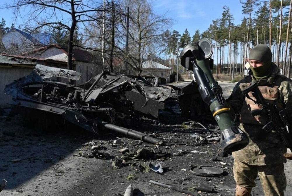 Sejumlah kecil senjata Barat dipercayai tiba di medan perang Ukraine. - AFP