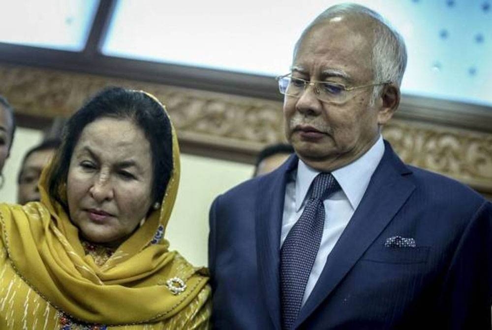 Rosmah masih berpeluang merayu di Mahkamah Persekutuan dan Mahkamah Rayuan. Manakala Najib (kanan) sedang menjalani hukuman penjara selama 12 tahun selepas disabitkan bersalah terhadap penyelewengan dana SRC International Sdn Bhd berjumlah RM42 juta.