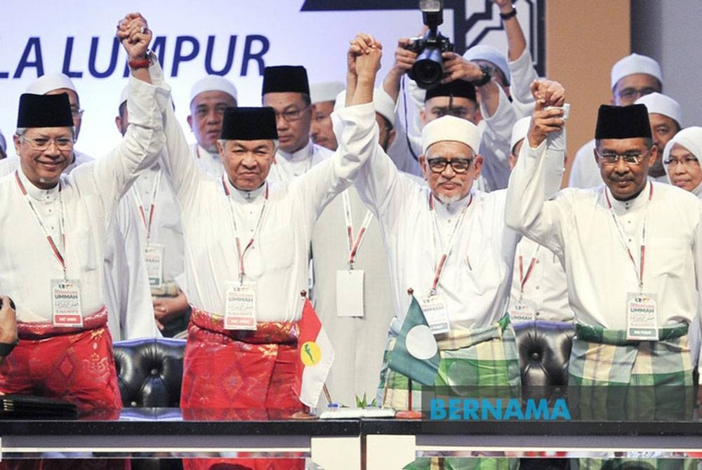 Detik bersejarah termeterainya Muafakat Nasional oleh Pas dan UMNO pada September 2019.