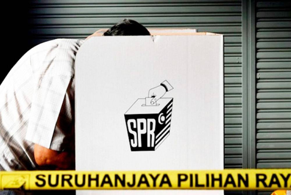 SPR dijangka mengumumkan tarikh pengundian PRU15 pada hari ini. - Gambar hiasan