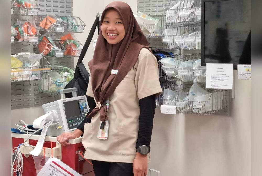 Dr Nurul Syahirah bertugas di pagi raya di South Coast District Hospital, Australia.