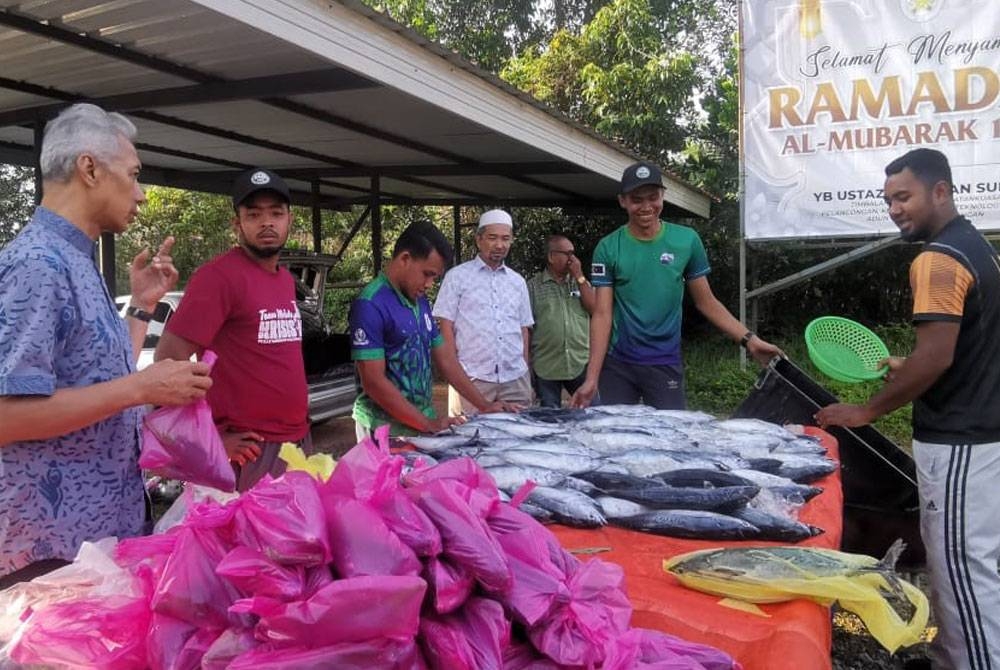 Sudah menjadi rutin Sulaiman untuk turun ke padang mengetahui masalah dihadapi rakyat di peringkat bawahan.