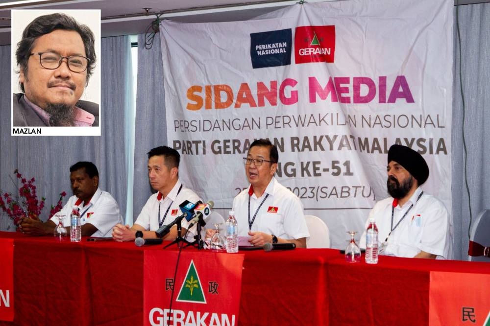 Dominic (dua kanan) pada sidang media sempena Persidangan Perwakilan Nasional Gerakan Yang Ke-51 di ibu negara pada Sabtu.