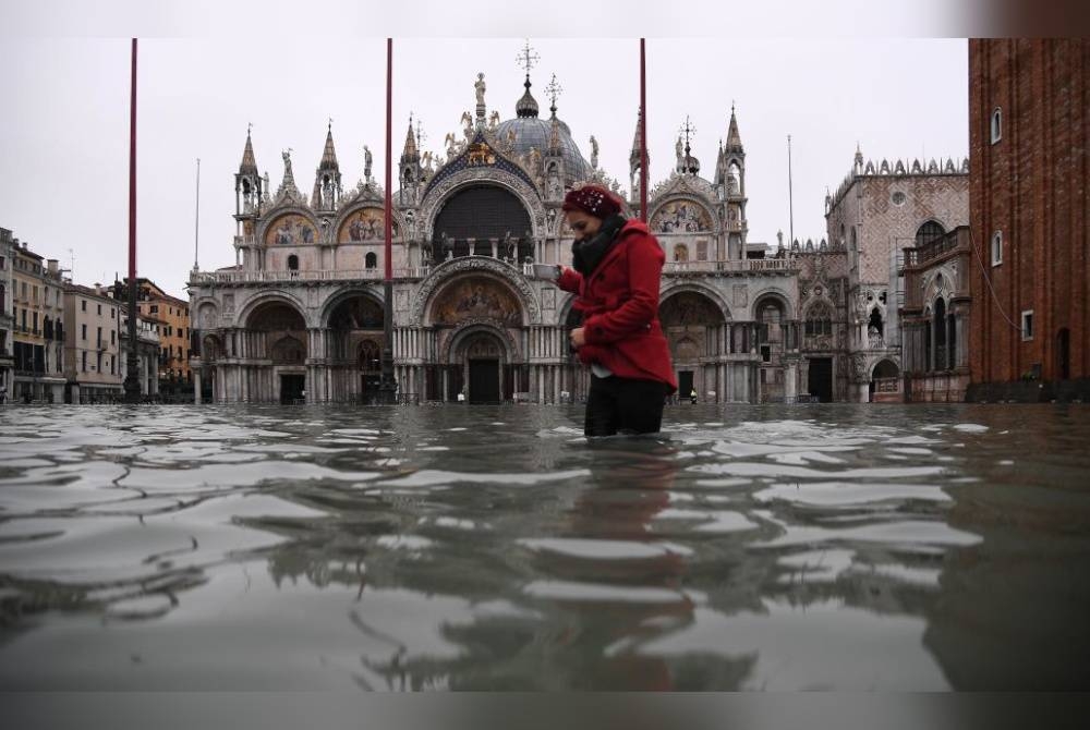 Kejadian banjir teruk yang melanda Venice pada tahun 2019. - Foto Agensi