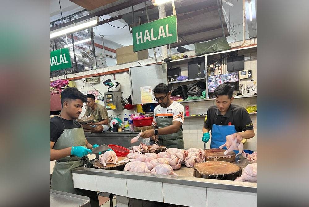 Harga ayam segar di Georgetown naik sehingga RM1.50 sejak beberapa hari lalu.