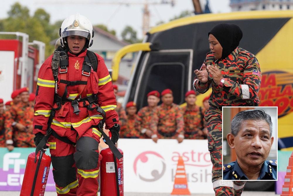 Seorang anggota wanita memberi semangat kepada rakannya yang menjalani ujian UKTK-Big Bang.