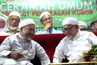 Ketiadaan pertandingan jawatan Top 5 bagi pemilihan Pas tahun ini dianggap sebagai isyarat Abdul Hadi merestui pelan transisi peralihan kepimpinan parti itu kepada timbalannya, Datuk Seri Tuan Ibrahim Tuan Man.