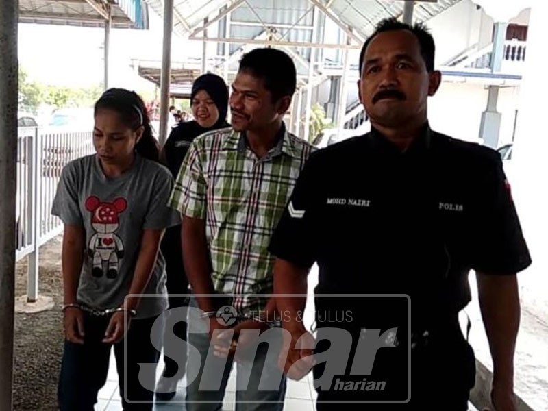 Suami isteri dituduh mengedar dadah jenis heroin di rumah mereka dekat Taman Bandar Baru, Sungai Lalang 15 November lalu.