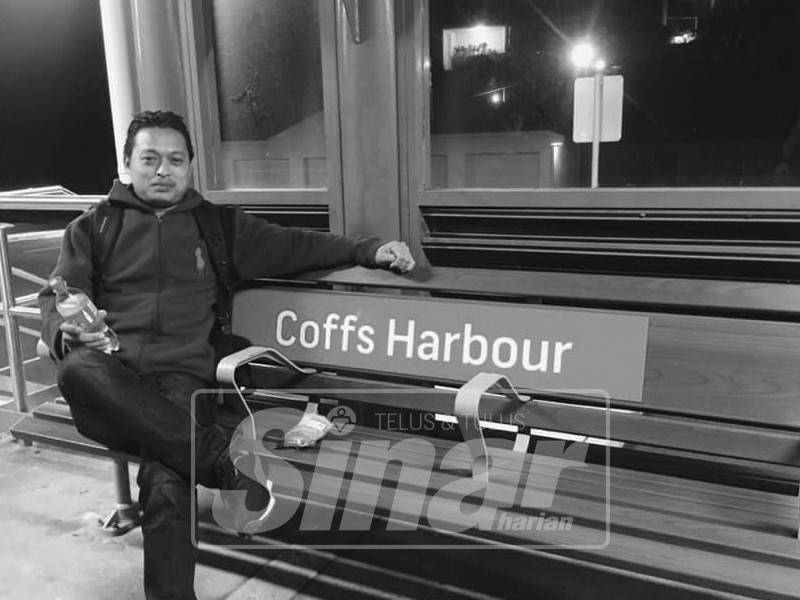 Rafie mengambil gambar di lokasi tertera Coffs Harbour ketika sedang bercuti, baru-baru ini.