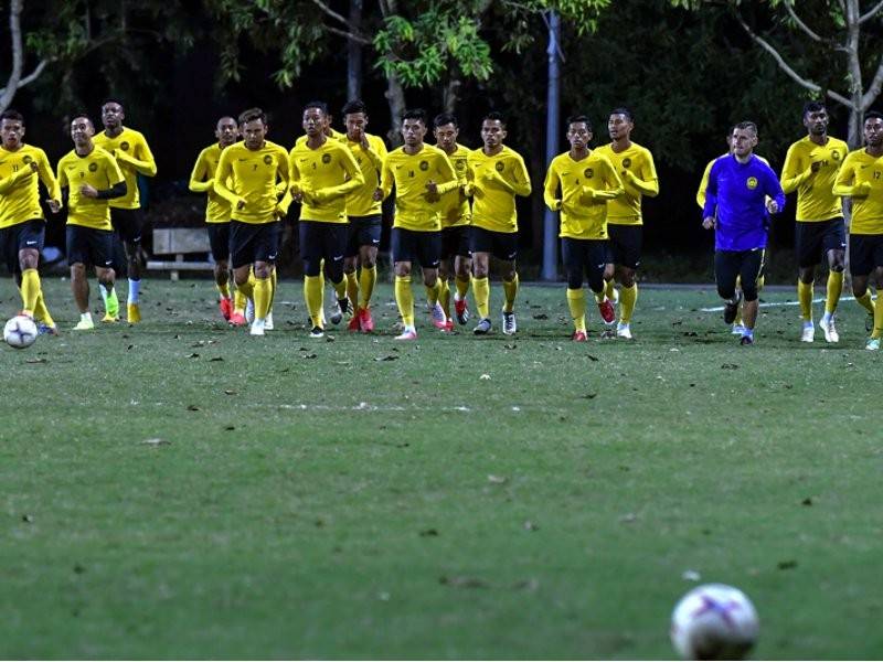 Skuad kendalian Tan Cheng Hoe menjalani sesi latihan awal bagi menghadapi perlawanan akhir kedua Piala AFF Suzuki 2018 untuk menentang Vietnam di Stadium Nasional My Dinh, Vietnam Sabtu ini. Foto: Bernama