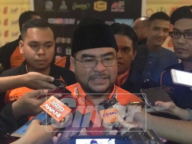 Mujahid ketika ditemui media selepas sesi penggulungan Konvensyen Nasional Amanah 2018, hari ini .