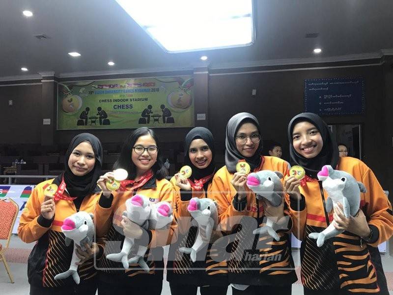 Pasukan wanita catur negara berjaya meraih dua emas sempena AUG 2018 di Myanmar.