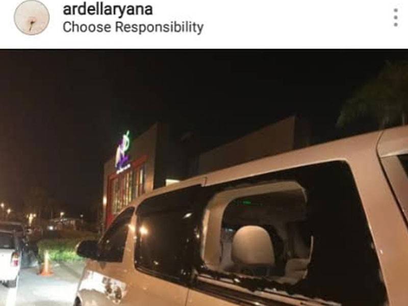 Aduan yang dimuatnaik Ardell Aryana menerusi laman instagramnya.