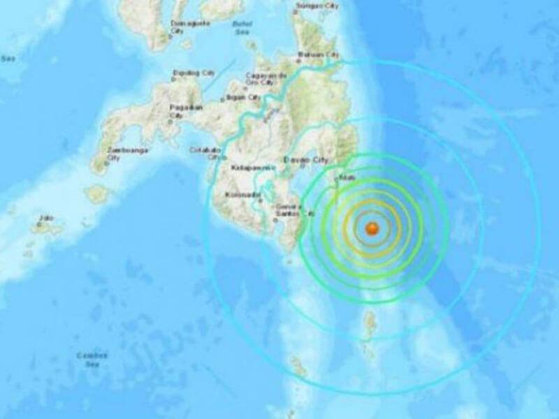 Gempa melanda tenggara Davao City itu pada kedalaman 59 kilometer.