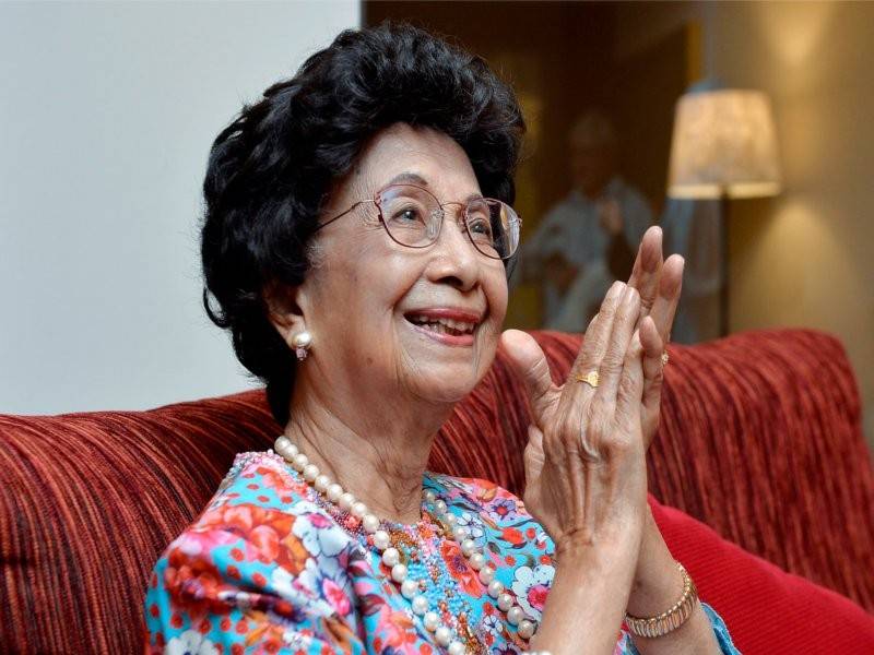 Tun Siti Hasmah - Foto Bernama