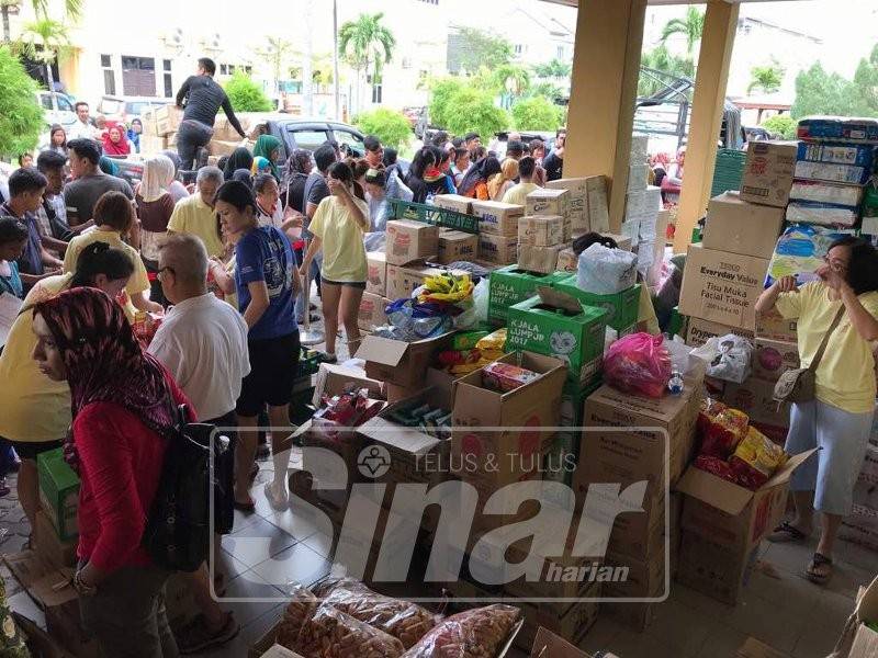 One Hope menerima pelbagai sumbangan keperluan asas daripada penyumbang yang mahu turut sama berbakti kepada masyarakat.