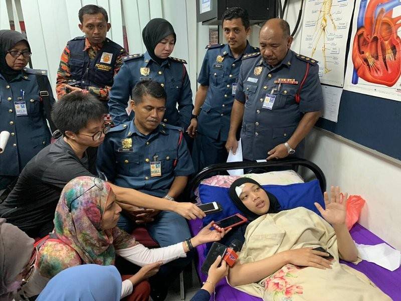 Nurul Hashima ketika menceritakan semula detik cemas itu dalam operasi memadam kebakaran di Taman Utama Cheng, malam tadi.