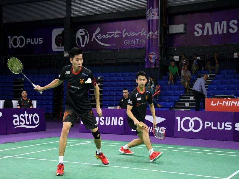 Beregu lelaki Petaling BC, Goh V Shem- Shia Chun Kang membenam gandingan Tebrau City BC, Ng Eng Cheong- Tan Wee Gieen dengan keputusan 3-0 (11-8 11-8 11-3) dalam aksi SSPL semalam.