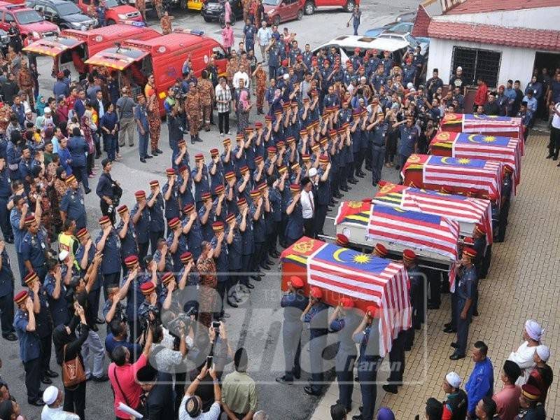 Enam anggota bomba terkorban ketika operasi SAR di Lombong Taman Putra Perdana Puchong, Selangor pada 3 Oktober lepas. 