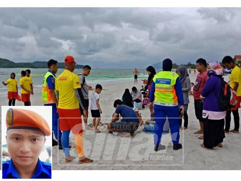 Anggota APM dan petugas menara penyelamat pantai memantau aktiviti pengunjung di Pantai Chenang. (Gambar kecil: Azam Shah )