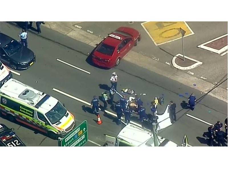 Pihak polis Australia berada di lokasi kejadian. - Foto Reuters