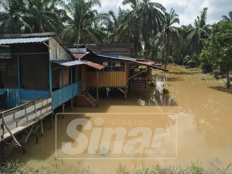 Kampung Seri Sentosa sinonim dengan musibah banjir setiap kali hujan lebat berpanjangan.