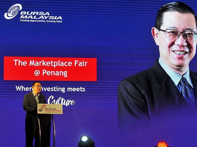 Menteri Kewangan Lim Guan Eng menyampaikan ucapan pada Majlis Perasmian 'The Bursa Malaysia Marketplace Fair' hari ini. - Foto Bernama