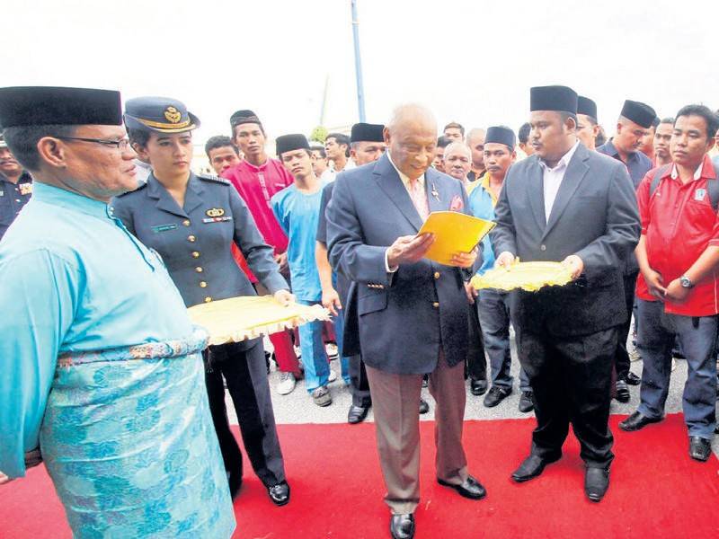 Sultan Ahmad Shah Serah Takhta Selepas Hampir 45 Tahun Pemerintahan