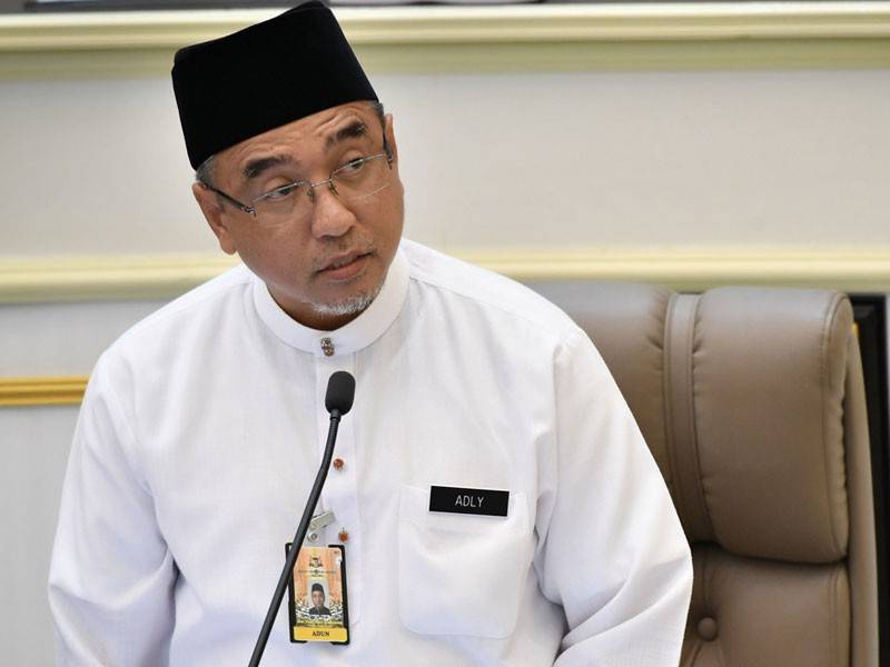 Ketua Menteri Melaka, Adly Zahari