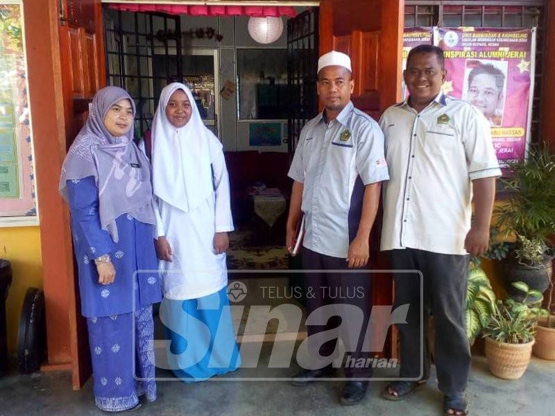 Ahli BBM, Amirulzali Omar, Md Tahir, Nur Fatin dan Zurina Zakaria.